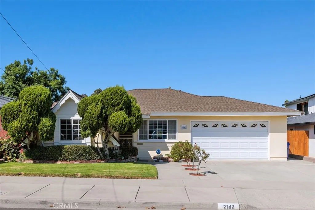 https://cdn.realtyfeed.com/cdn/127/307079544/7b07c041992142f7e3c02bf9fba61c32.webp