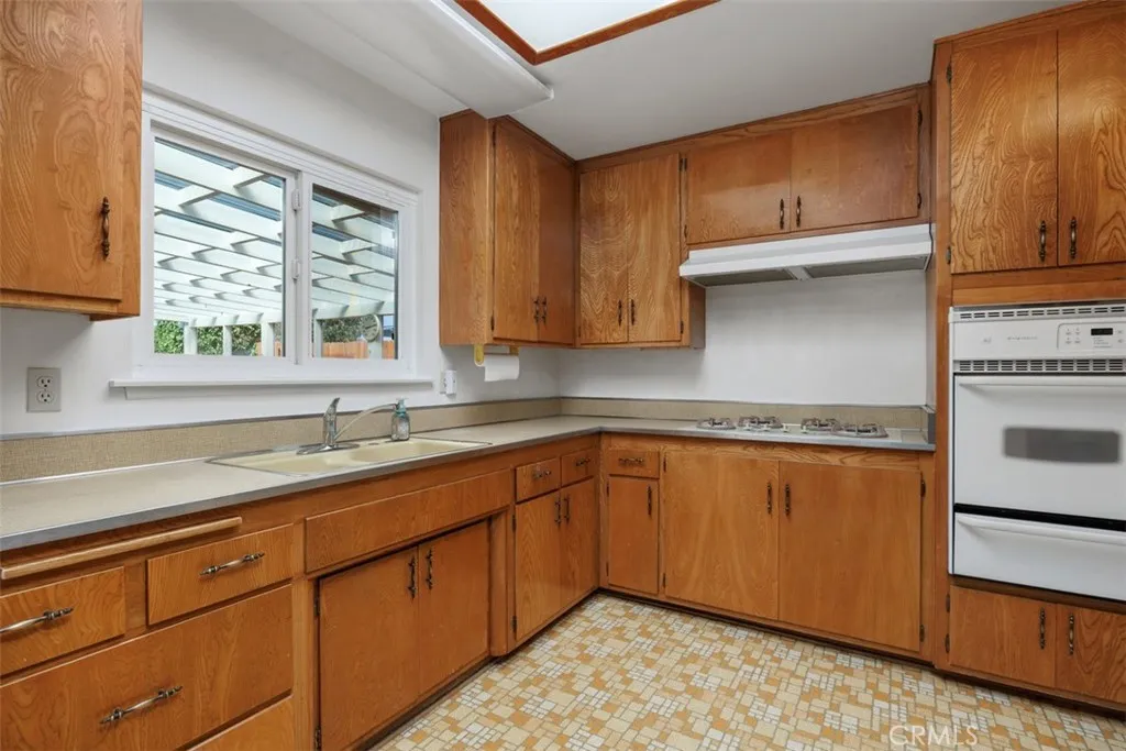 https://cdn.realtyfeed.com/cdn/127/307079544/b6222ce458ae75d2ee1d91efcb43521b.webp