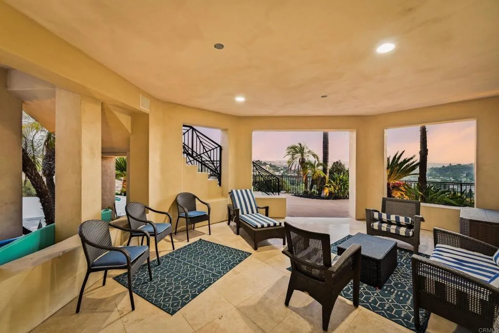https://cdn.realtyfeed.com/cdn/127/307079575/40e6525f7663886a2bf6038ab78ba51c.webp