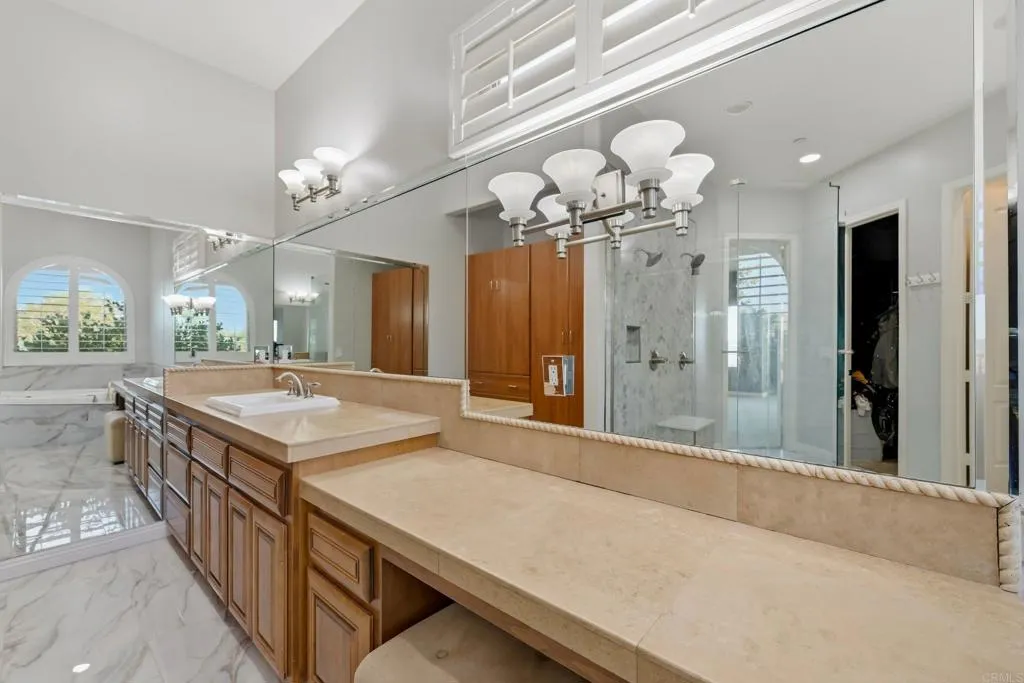 https://cdn.realtyfeed.com/cdn/127/307079575/702e6fda82acbea9c0e90b7a6793044a.webp
