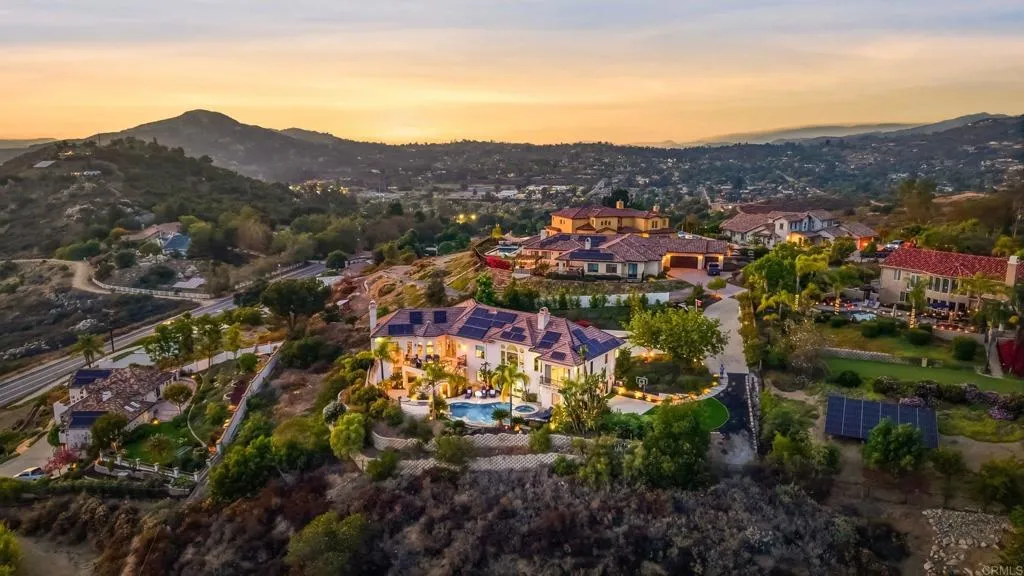 https://cdn.realtyfeed.com/cdn/127/307079575/868a5183b7f5feb080711823ede17249.webp