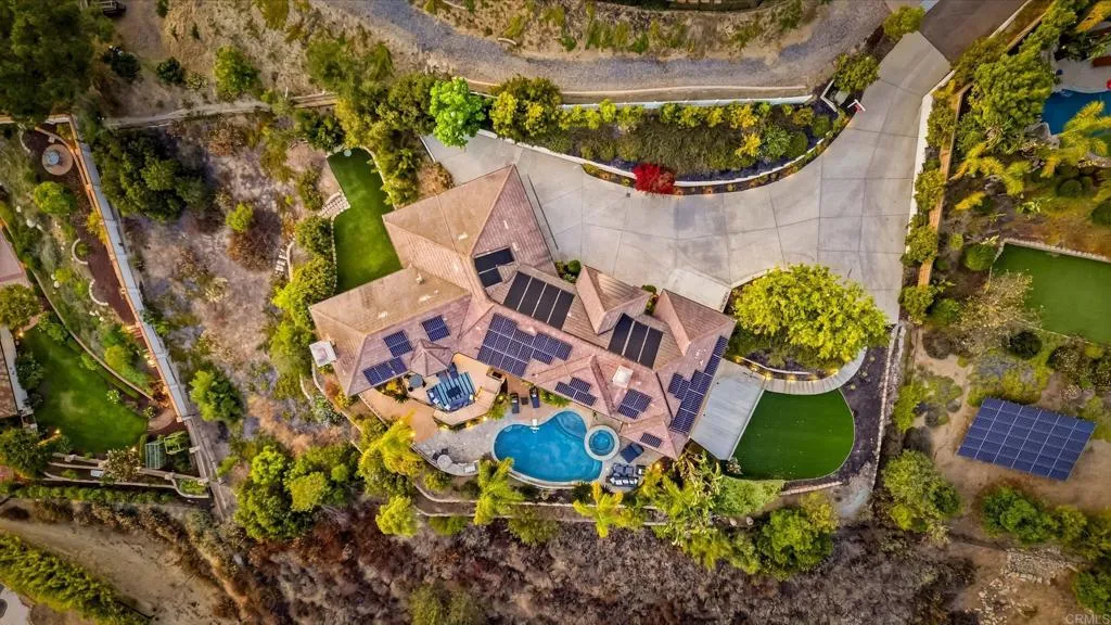 https://cdn.realtyfeed.com/cdn/127/307079575/8e4dce3cb704f42caceb8b068ad7d97c.webp