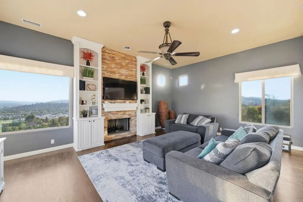 https://cdn.realtyfeed.com/cdn/127/307079575/95703a96dd1a77695109dcc4621c4071.webp