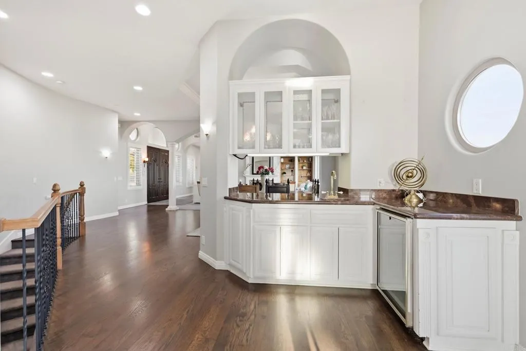 https://cdn.realtyfeed.com/cdn/127/307079575/bda0c0021cc482352fe815e6a5f35107.webp
