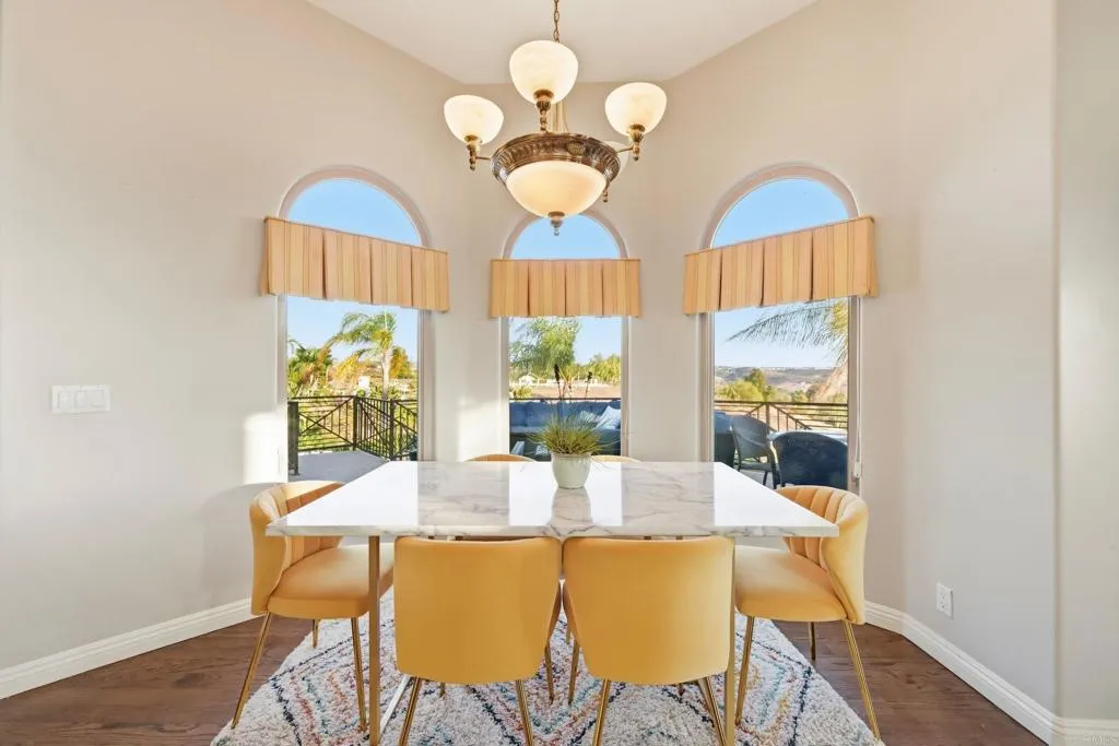 https://cdn.realtyfeed.com/cdn/127/307079575/e031902227c6551136e01d12fe938894.webp
