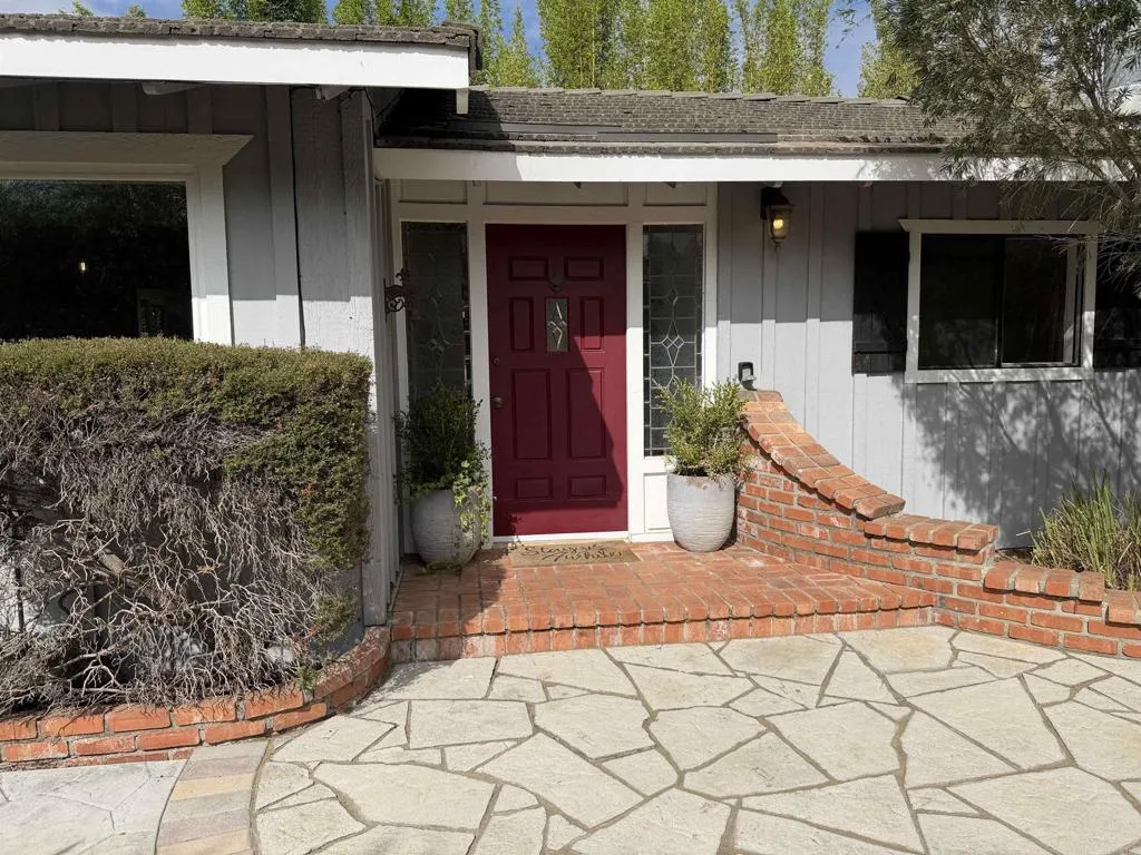https://cdn.realtyfeed.com/cdn/127/307079582/6bb8777417c67db893f9db4ed3eef214.webp
