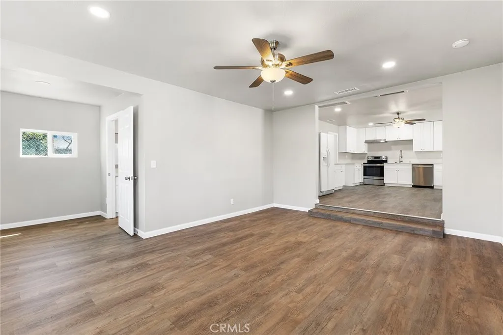 https://cdn.realtyfeed.com/cdn/127/307079631/fef4e7a863314062cbca61f07aa10e55.webp