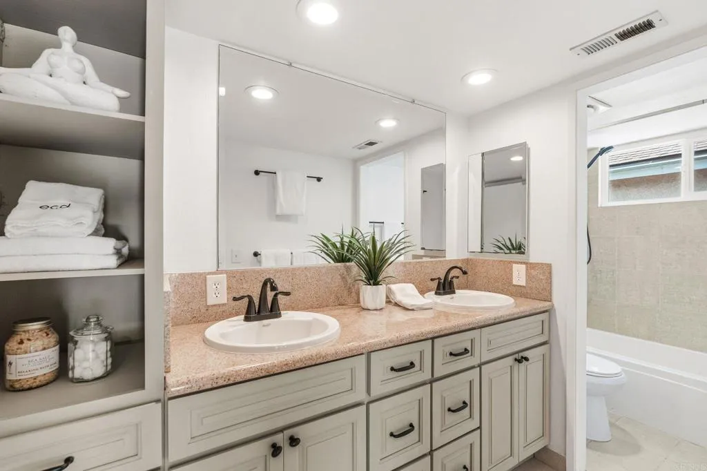 https://cdn.realtyfeed.com/cdn/127/307079664/57680f432fa3fdf0bbdfaa7e7cd29017.webp