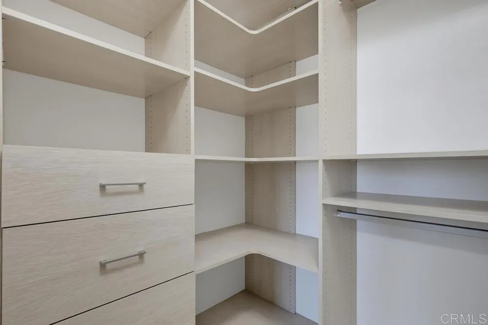https://cdn.realtyfeed.com/cdn/127/307079813/1454191a501bab146a28c59a5940d67f.webp