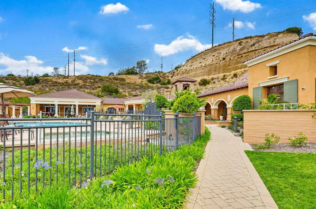 https://cdn.realtyfeed.com/cdn/127/307079813/424a22443467e6144b370e1e7c109d25.webp