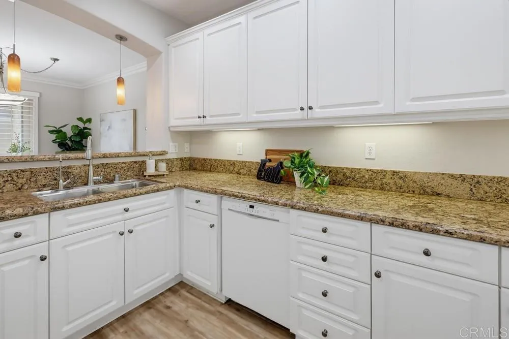 https://cdn.realtyfeed.com/cdn/127/307079813/4eea8e88247e03ad645ca520acb6da0f.webp