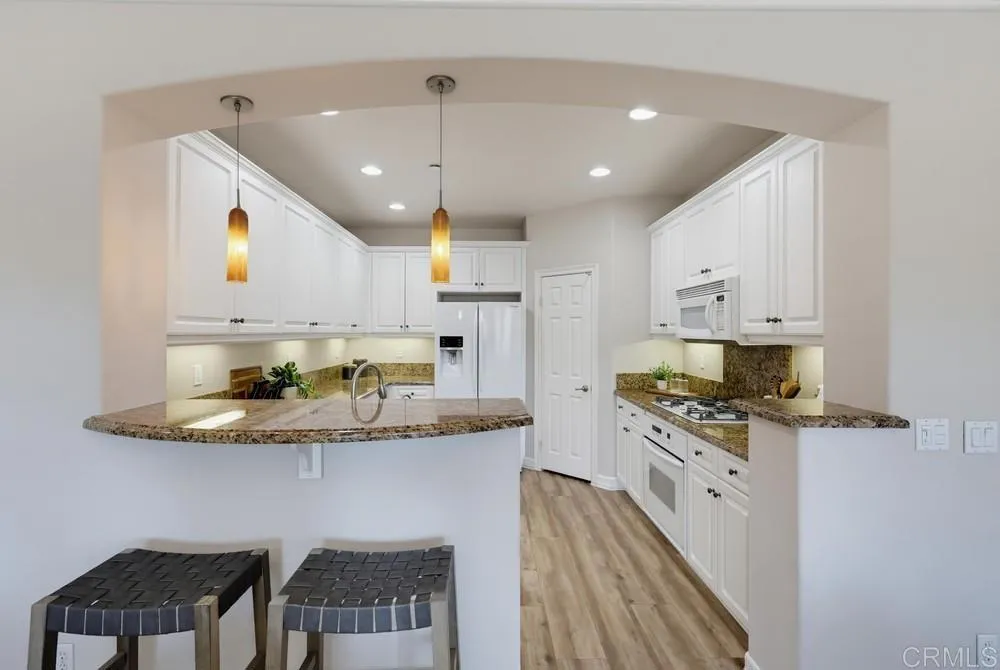 https://cdn.realtyfeed.com/cdn/127/307079813/e3c2e7615d85fa672995175222bd051b.webp
