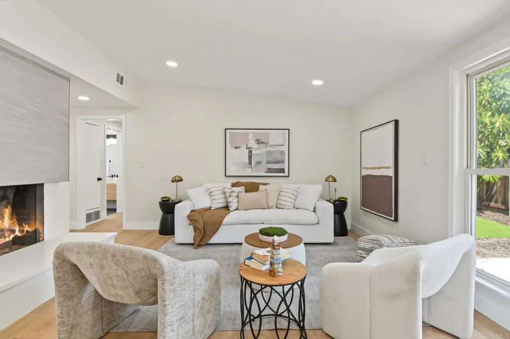 https://cdn.realtyfeed.com/cdn/127/307079834/42d125b193612496fc8bb0a1f64448a8.webp