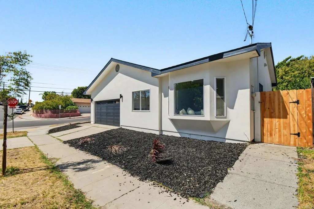https://cdn.realtyfeed.com/cdn/127/307079834/526e9cfc1ae23beb8c6136ab17f5754a.webp