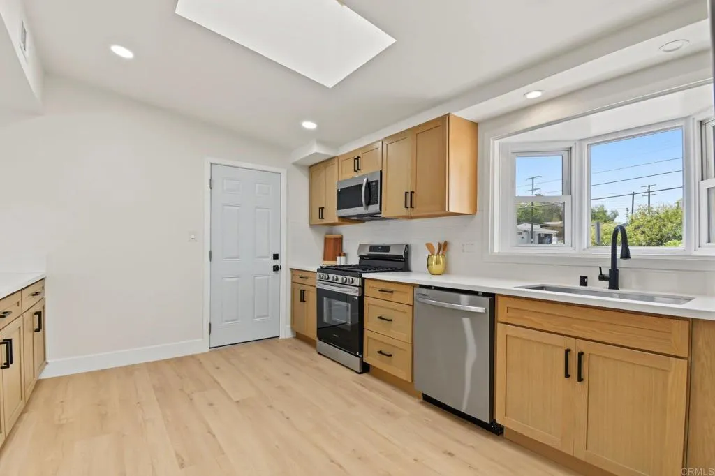 https://cdn.realtyfeed.com/cdn/127/307079834/554dad37093ed9c4ae1e01713a7951b3.webp
