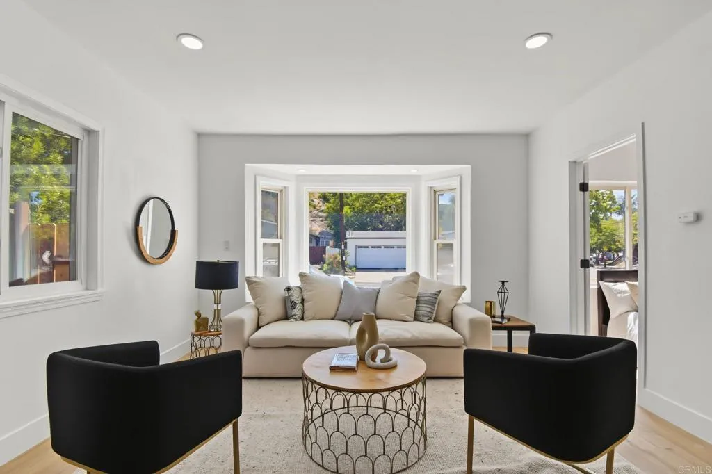 https://cdn.realtyfeed.com/cdn/127/307079834/83a3bc17eb06d133a0a10f32322793d6.webp