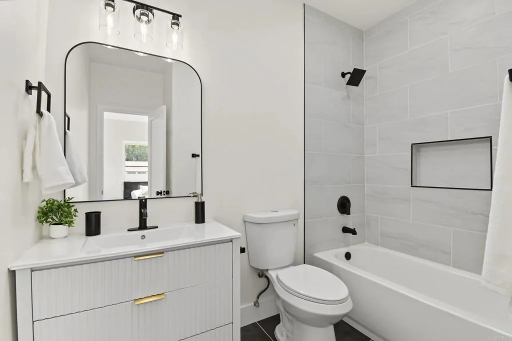 https://cdn.realtyfeed.com/cdn/127/307079834/adfea057bbea48f6a13fecf71bc1625f.webp
