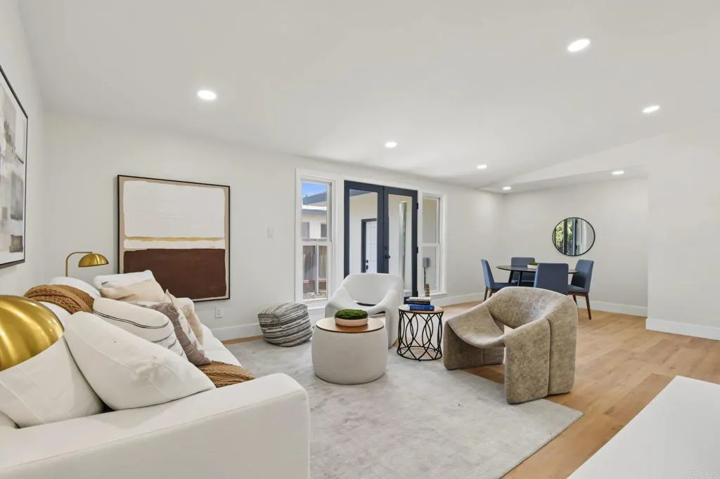 https://cdn.realtyfeed.com/cdn/127/307079834/b2f5d956b76b8e7db49764d58b1d2802.webp
