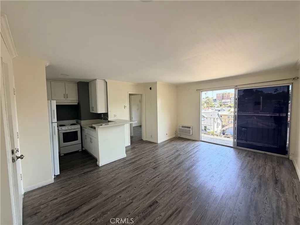 Los Angeles, CA 90057
