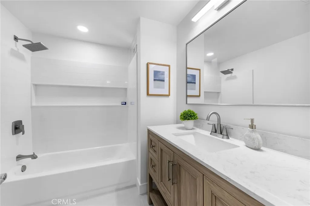 https://cdn.realtyfeed.com/cdn/127/307079848/8ab9dfa0a1bd417524bcc95265c7cb2b.webp