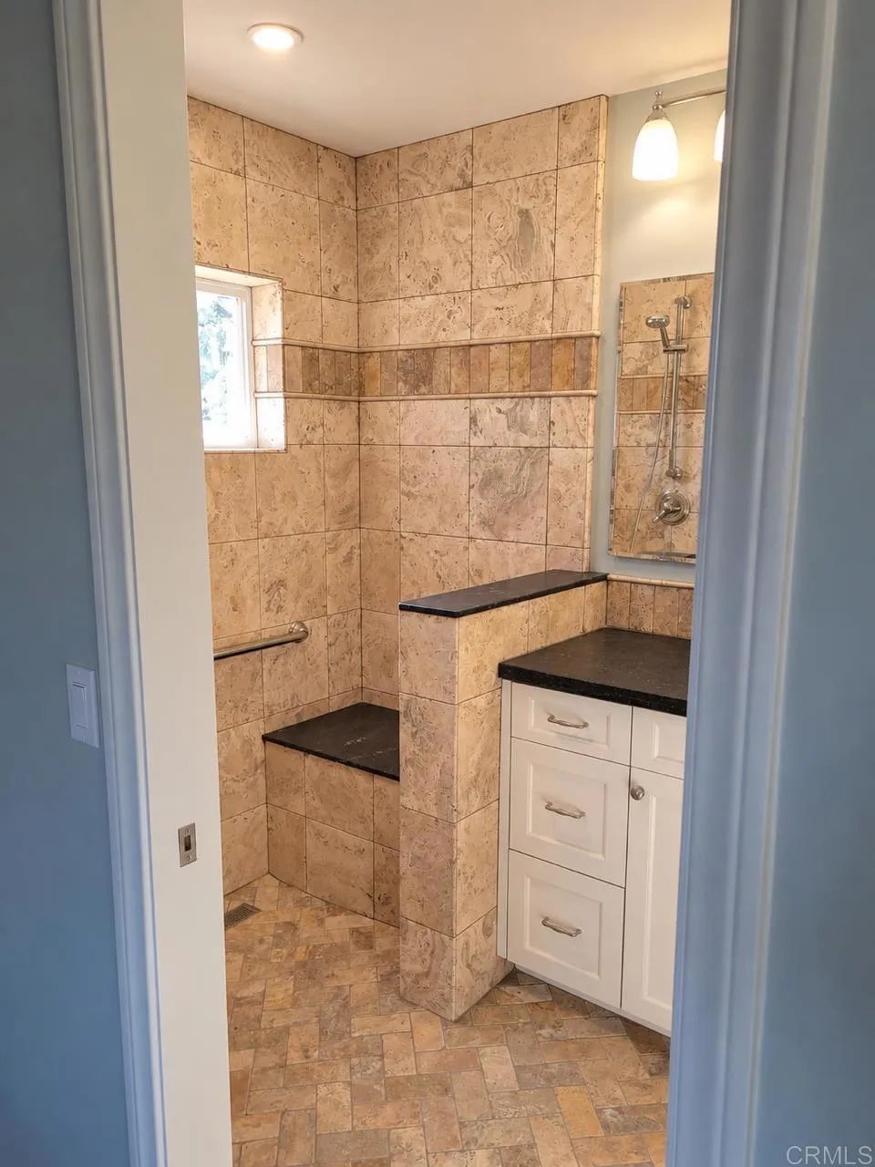 https://cdn.realtyfeed.com/cdn/127/307079850/4333b87720a44a18682e0dea72781a3d.webp