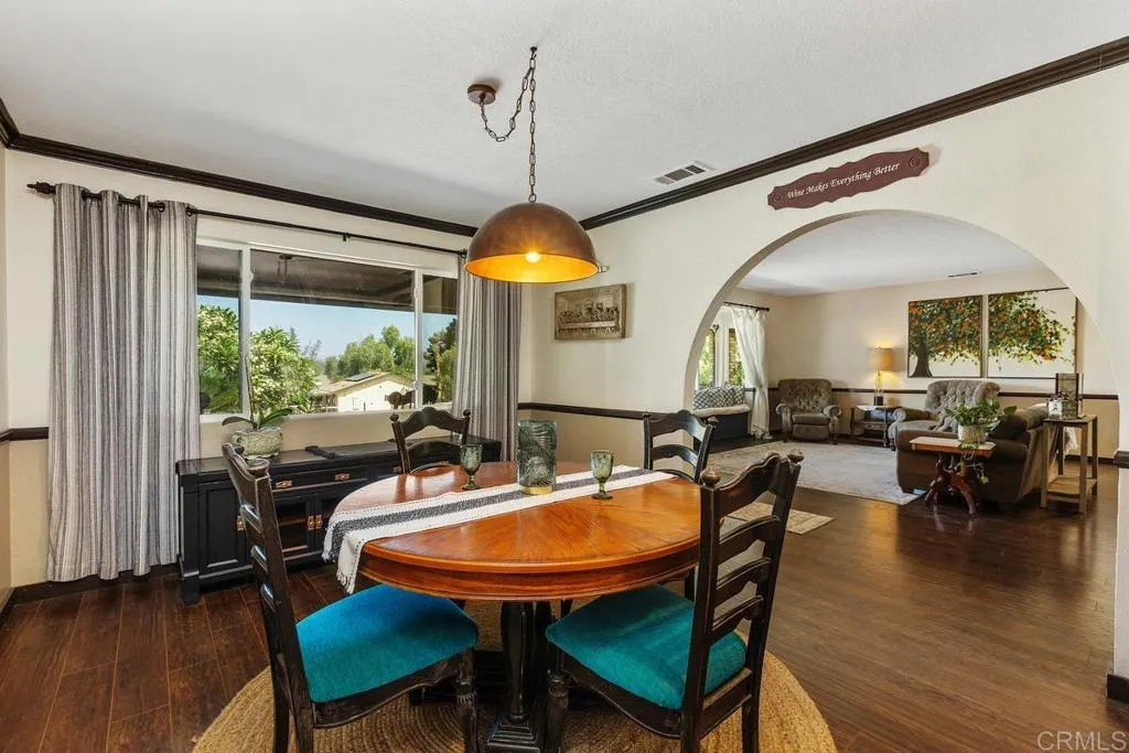 https://cdn.realtyfeed.com/cdn/127/307079850/dd5a2fc72ee59e3d14b543ed1318f42f.webp