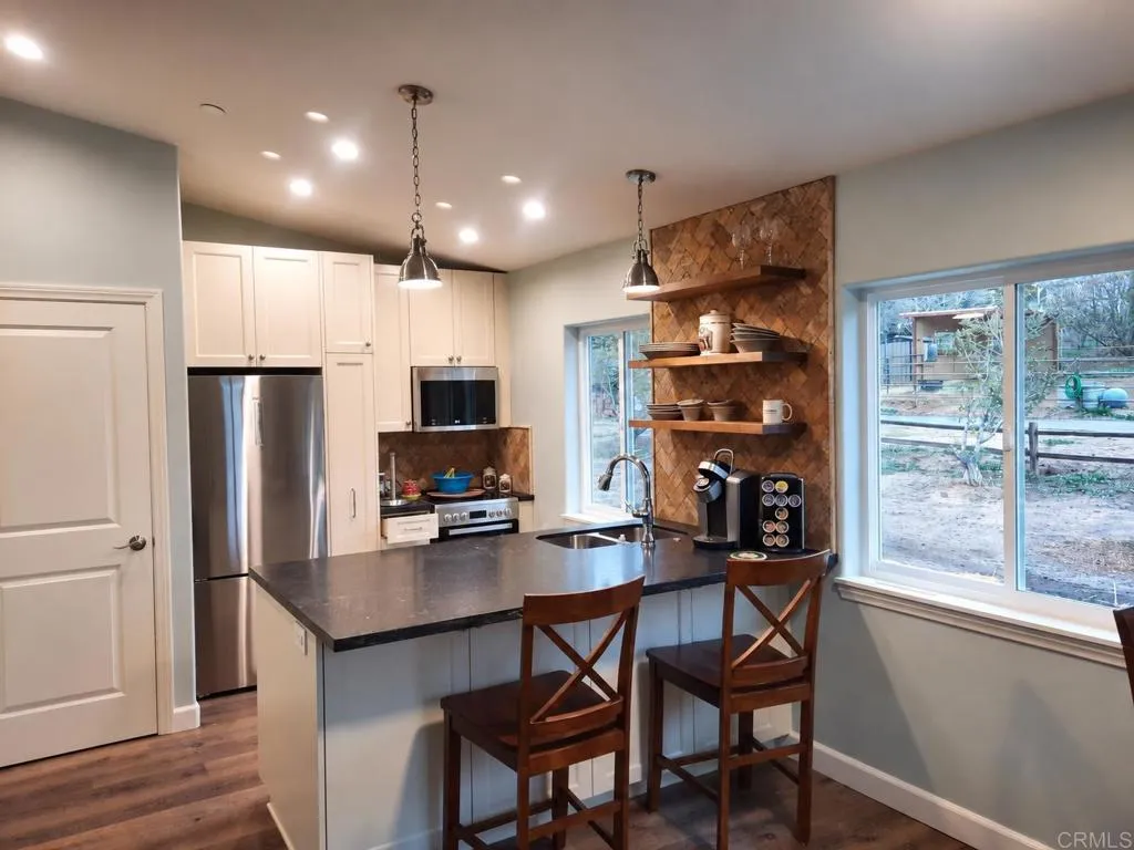 https://cdn.realtyfeed.com/cdn/127/307079850/e40050cefc47a59b677f291c985c3f02.webp