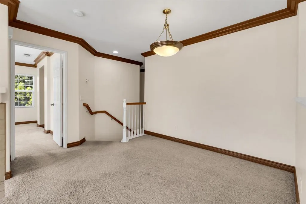 https://cdn.realtyfeed.com/cdn/127/307079851/03df897d4735d7a2c227abdff4cc25c7.webp