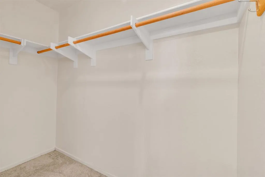 https://cdn.realtyfeed.com/cdn/127/307079851/502f2e12989d989caa4bdc2cf4770b73.webp