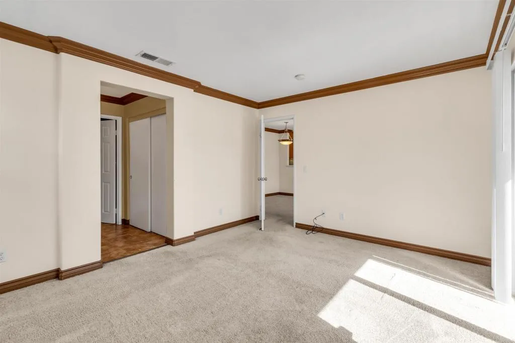 https://cdn.realtyfeed.com/cdn/127/307079851/571d4316b1e5a2a1dba30abb5a589ef3.webp