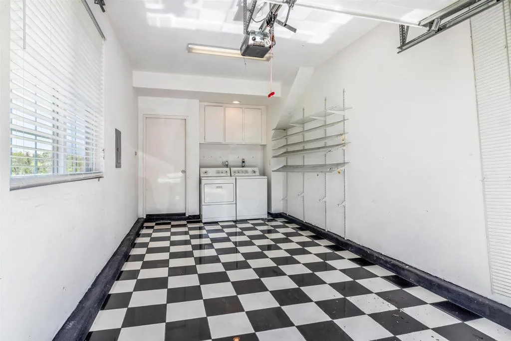https://cdn.realtyfeed.com/cdn/127/307079851/602d4f9141037c67291a4ac088601b7a.webp