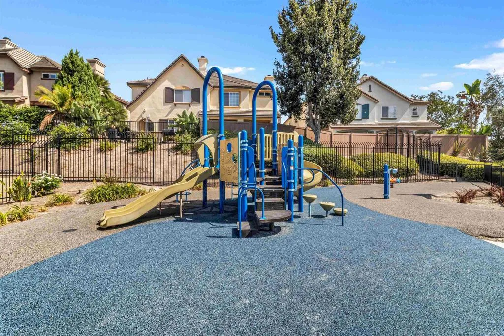 https://cdn.realtyfeed.com/cdn/127/307079851/a14312f16f3e2eddf4f44eb49248cc23.webp