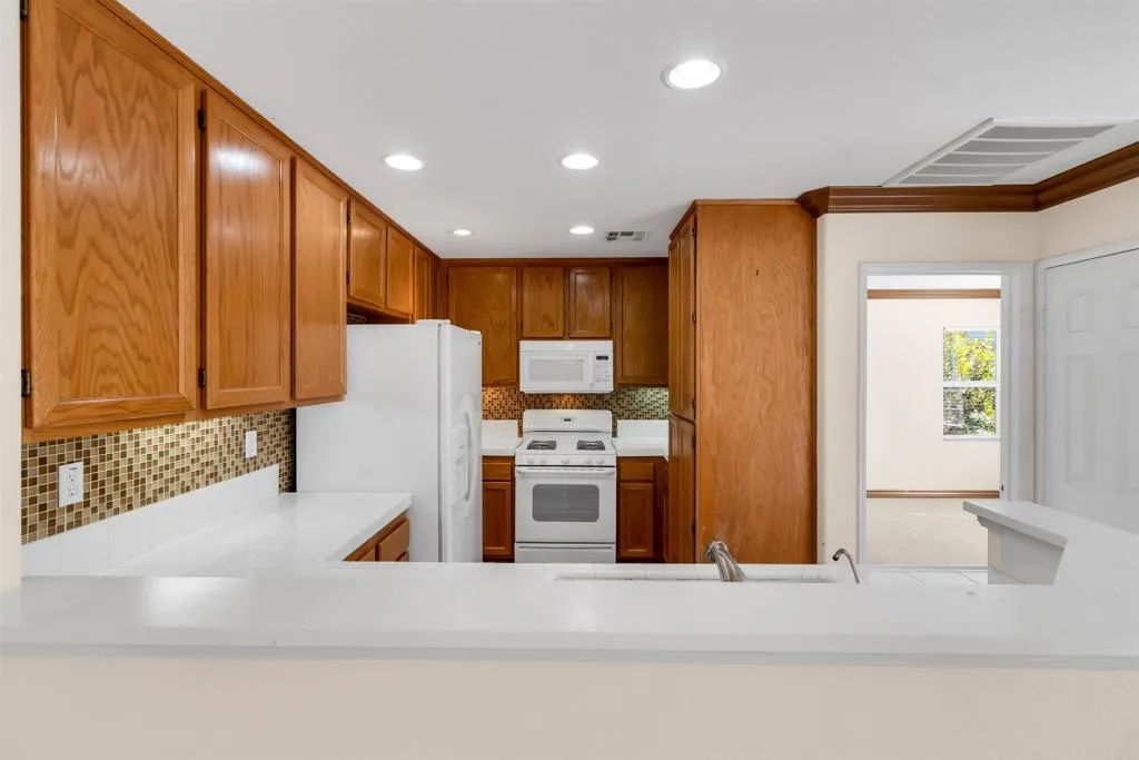 https://cdn.realtyfeed.com/cdn/127/307079851/c9123b01945ea5211f3afe435e1bea02.webp