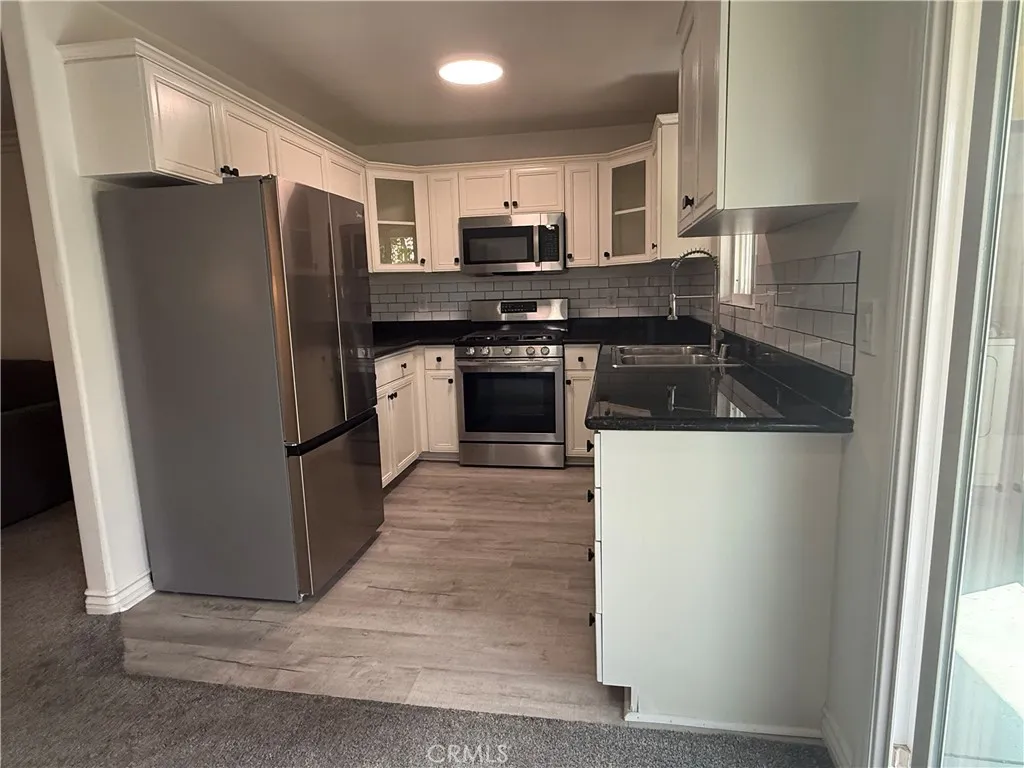 190 Avenida Descanso Unit I, Oceanside, CA 92057 - Photo 4 of 13, Oceanside, CA