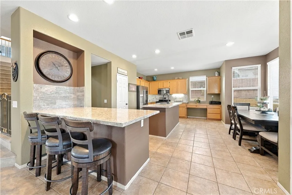 Corona, CA 92883