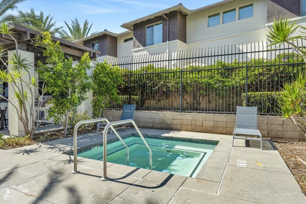 https://cdn.realtyfeed.com/cdn/127/307080300/2dd1d68e383e94b95479127e10311d21.webp