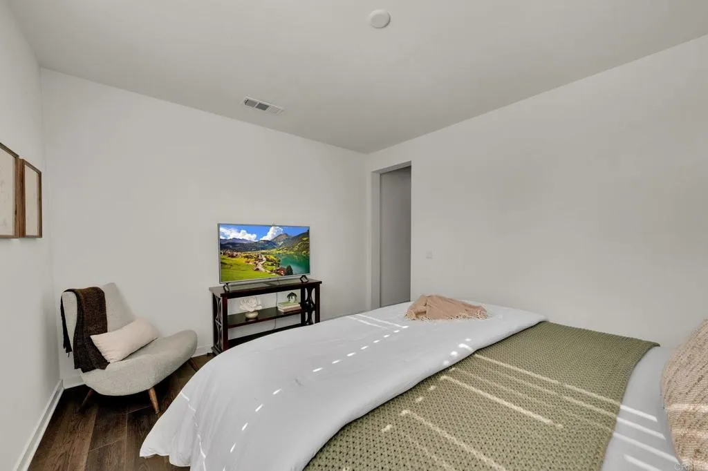 https://cdn.realtyfeed.com/cdn/127/307080300/3f6eb0e46369a7dbc89f35465e6601ea.webp