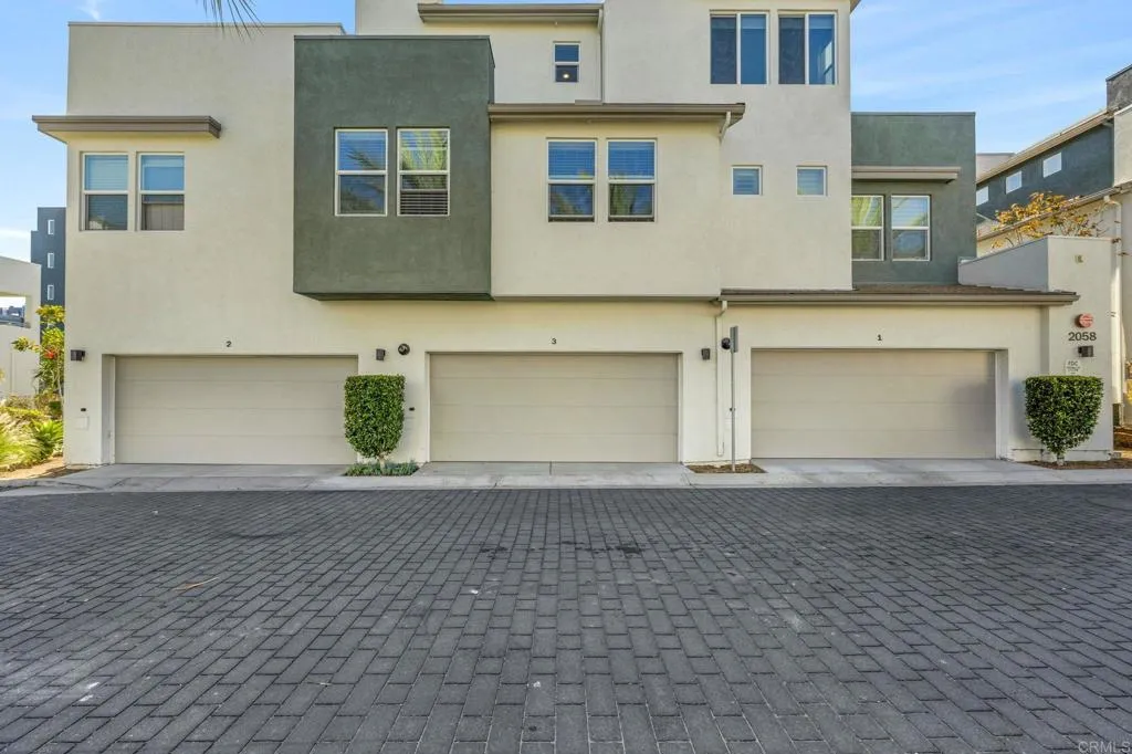 https://cdn.realtyfeed.com/cdn/127/307080300/75a0ad9fd8982cf4f8760c5da3b7eba5.webp