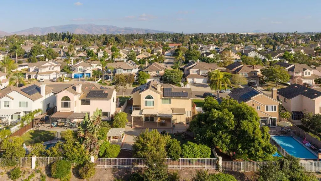 https://cdn.realtyfeed.com/cdn/127/307080304/87b644769e1fac58f838ea89f6c788a5.webp
