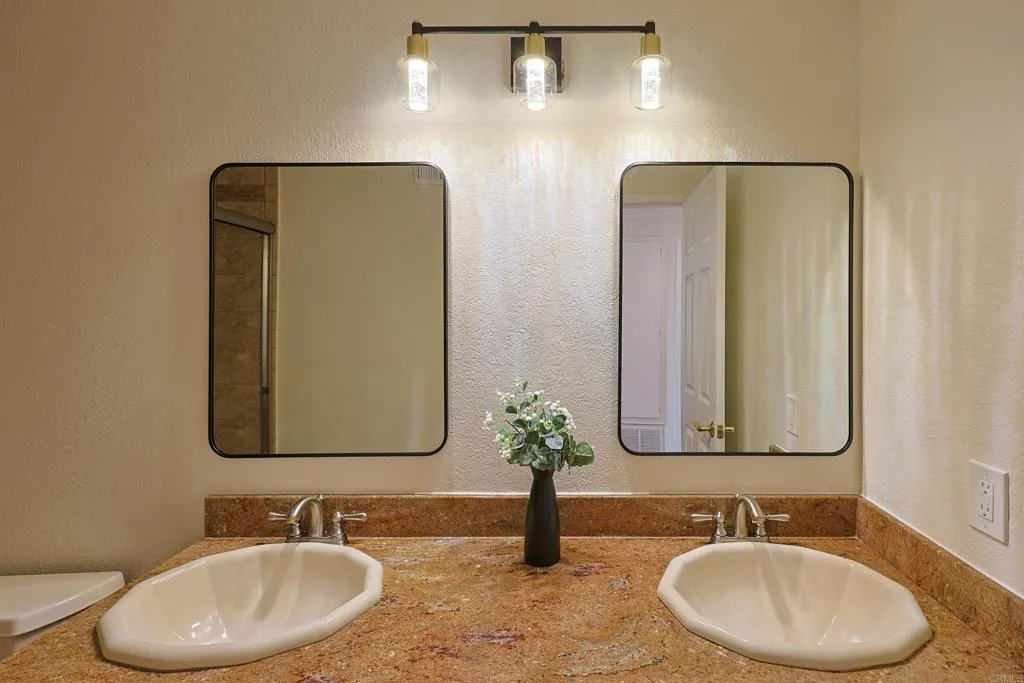 https://cdn.realtyfeed.com/cdn/127/307080304/ab82a34d4e0da7acdd2cb580cf8064d2.webp