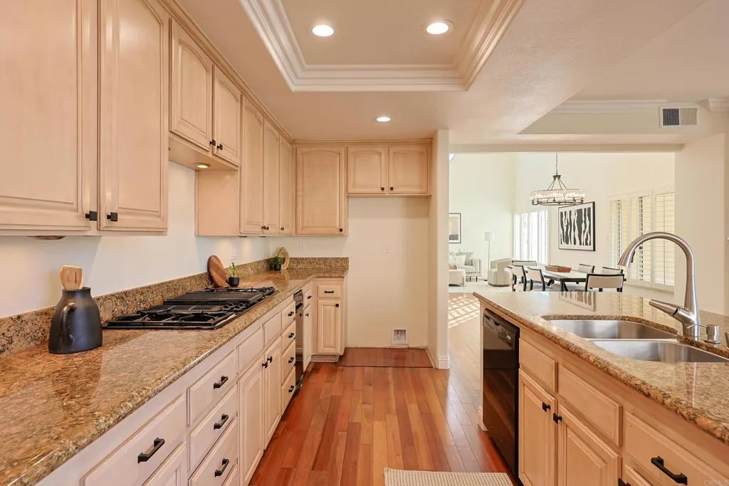 https://cdn.realtyfeed.com/cdn/127/307080304/ed91cee640818d8c1aaa701b8e9eb495.webp