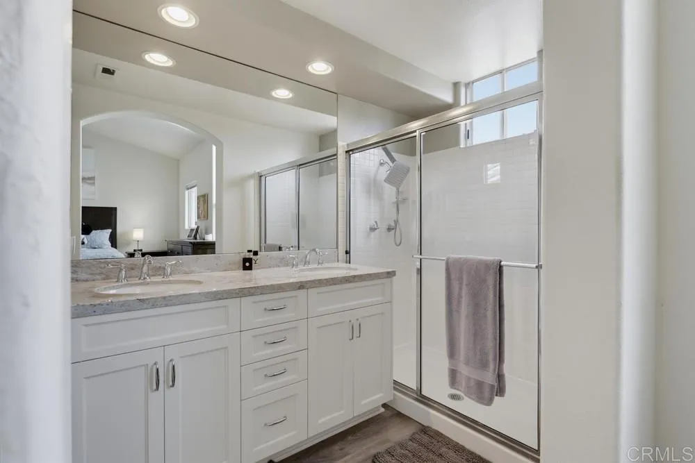 https://cdn.realtyfeed.com/cdn/127/307080306/47bfa235d6d02bd26dc820cf934e1bef.webp