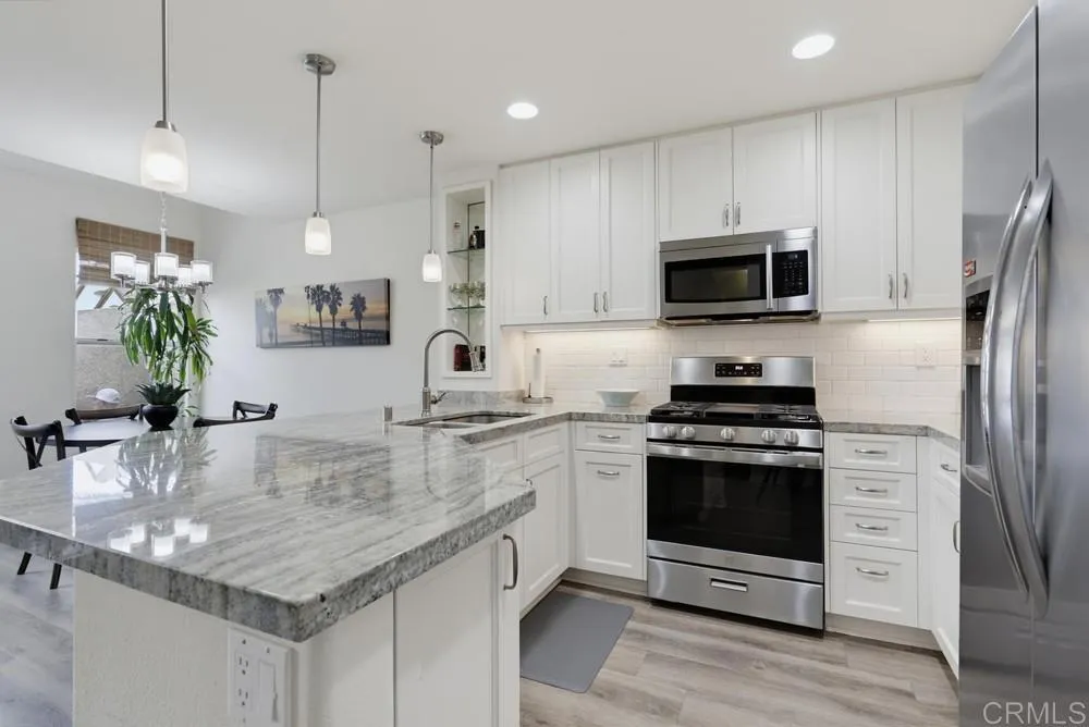 https://cdn.realtyfeed.com/cdn/127/307080306/8317517fa98a461bb097e64d54847723.webp