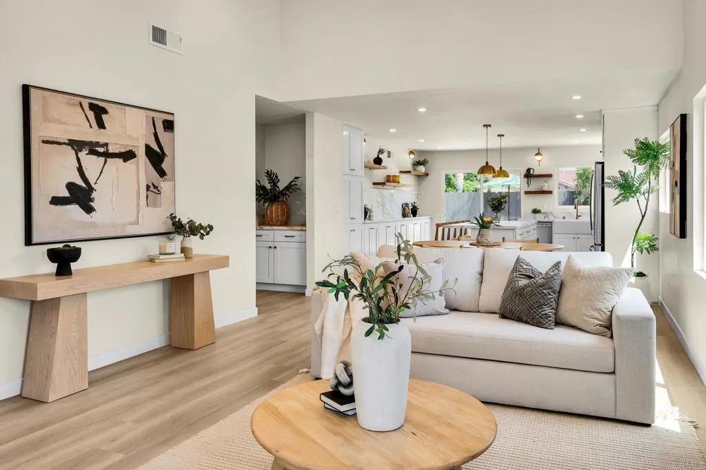 https://cdn.realtyfeed.com/cdn/127/307080310/ac82a4f0f4895487180e6a3b9f0f22ec.webp