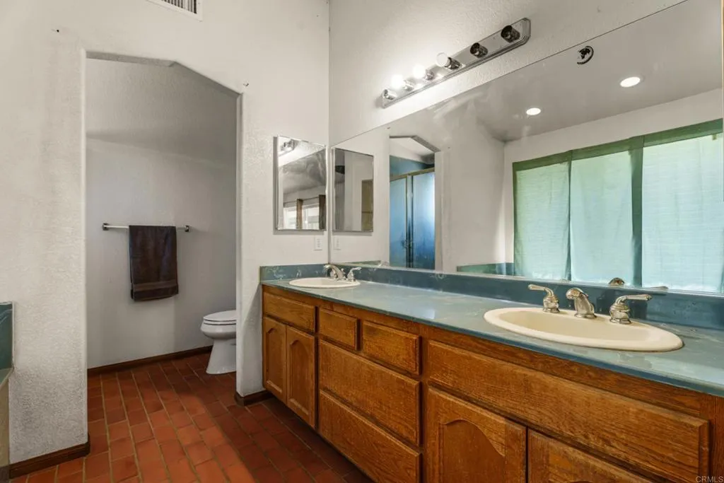 https://cdn.realtyfeed.com/cdn/127/307080322/a3c148929cb633d3a35cfba4bfdb3010.webp