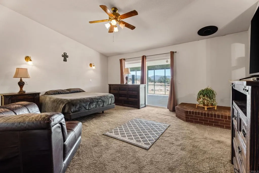 https://cdn.realtyfeed.com/cdn/127/307080322/d2205b893dea53e249ff60a21a0e51fb.webp