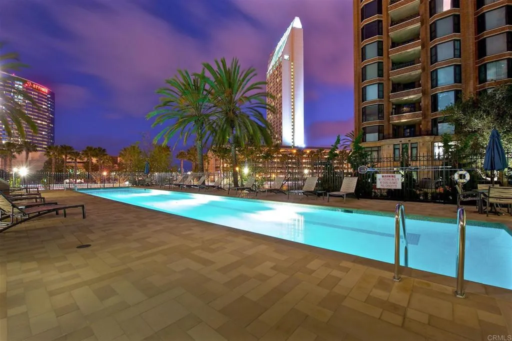 https://cdn.realtyfeed.com/cdn/127/307080325/0cbfabbdad6ba23142481de90c815d07.webp