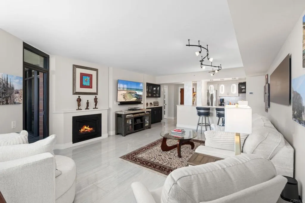 https://cdn.realtyfeed.com/cdn/127/307080325/253c164b3d06a761767151da498f53c7.webp