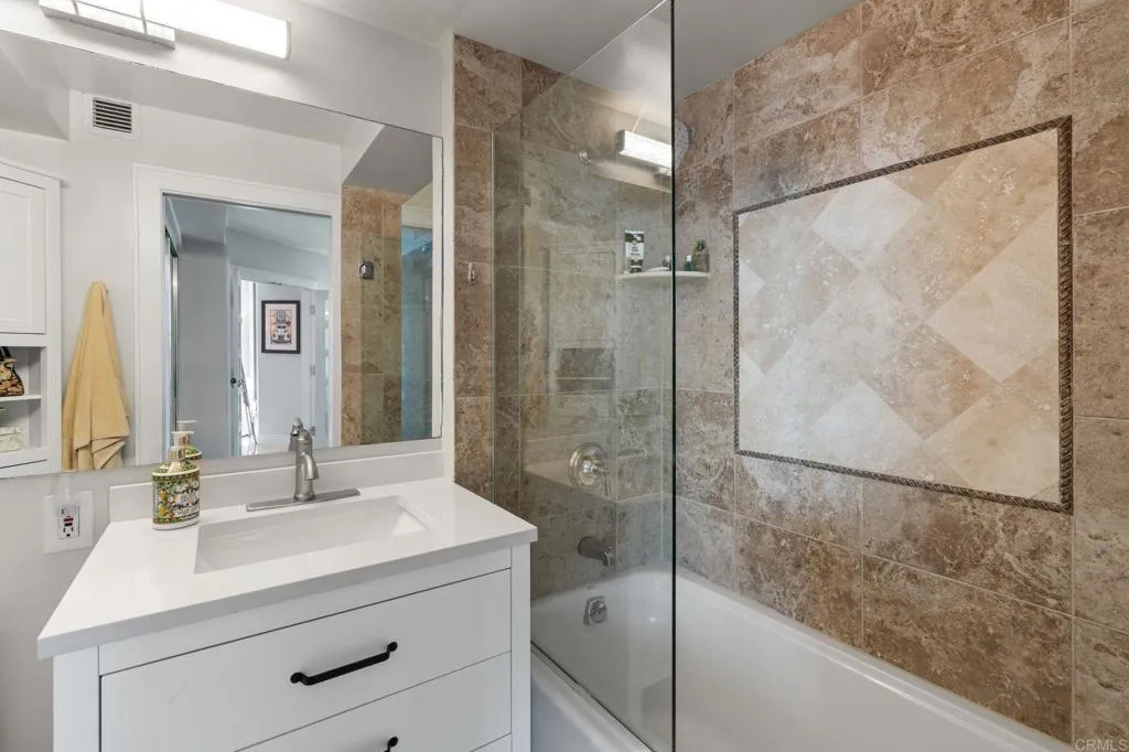 https://cdn.realtyfeed.com/cdn/127/307080325/9a3f8d59bd386e6731e9abd80bf4e8b2.webp