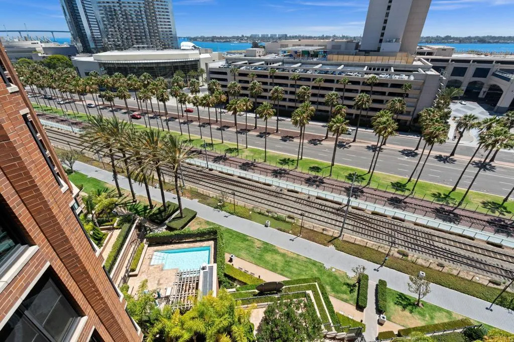 https://cdn.realtyfeed.com/cdn/127/307080325/a08474ec0dcf1bd700bf75da0a823c49.webp